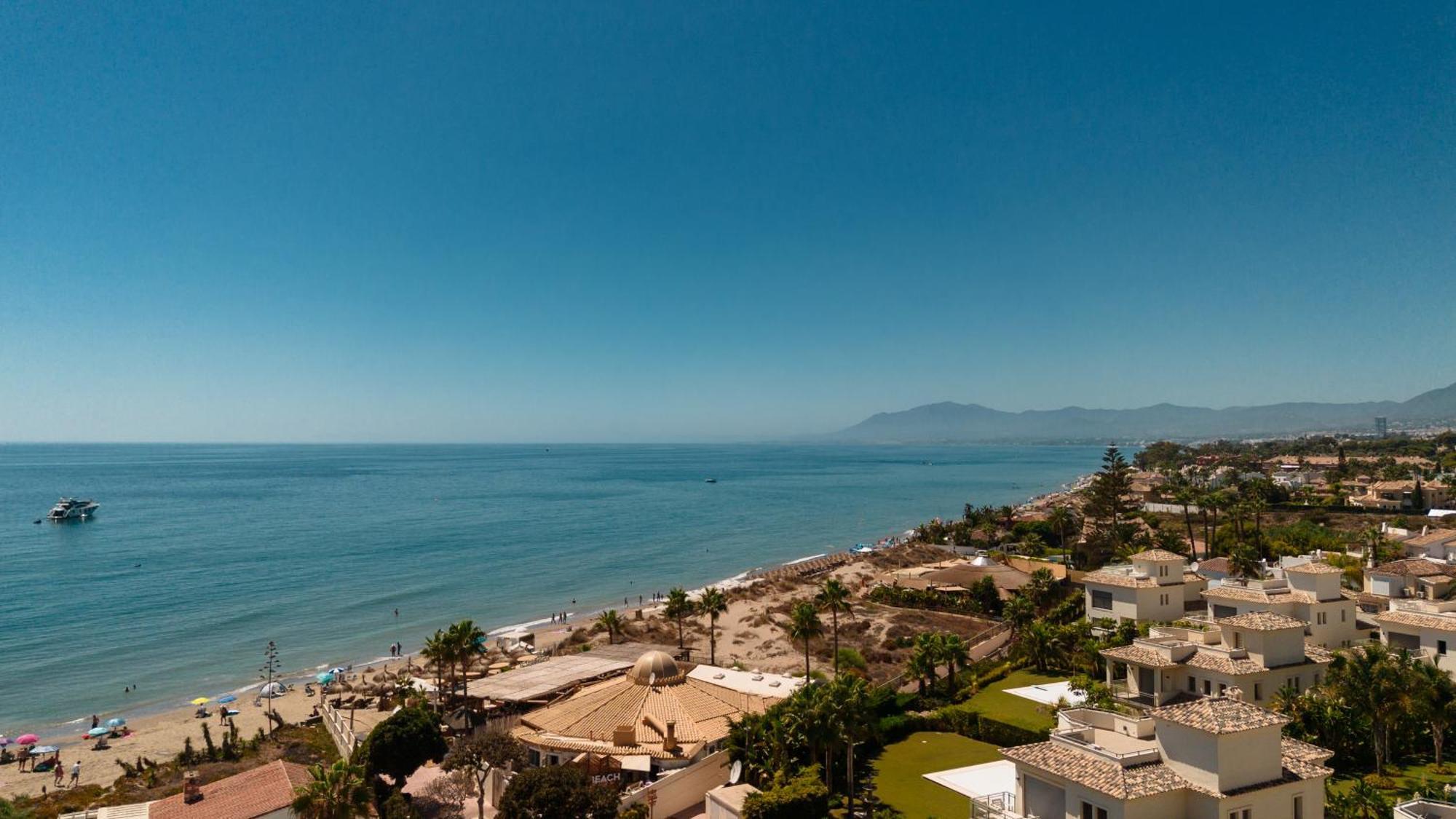 Feriehus 6 Bedroom Villa, With Heated Pool And Sea Views, Next To The Of Costabella