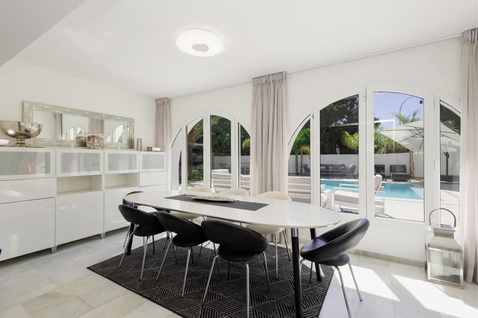 6 Bedroom Villa, With Heated Pool And Sea Views, Next To The Of Costabella Feriehus