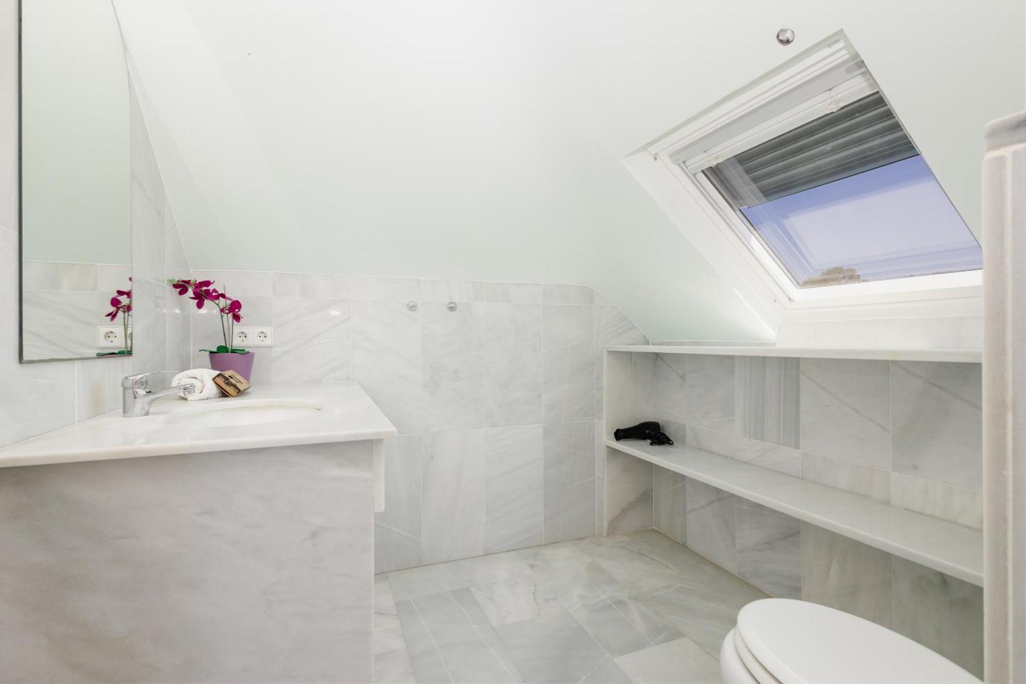 Feriehus 6 Bedroom Villa, With Heated Pool And Sea Views, Next To The Of Costabella *