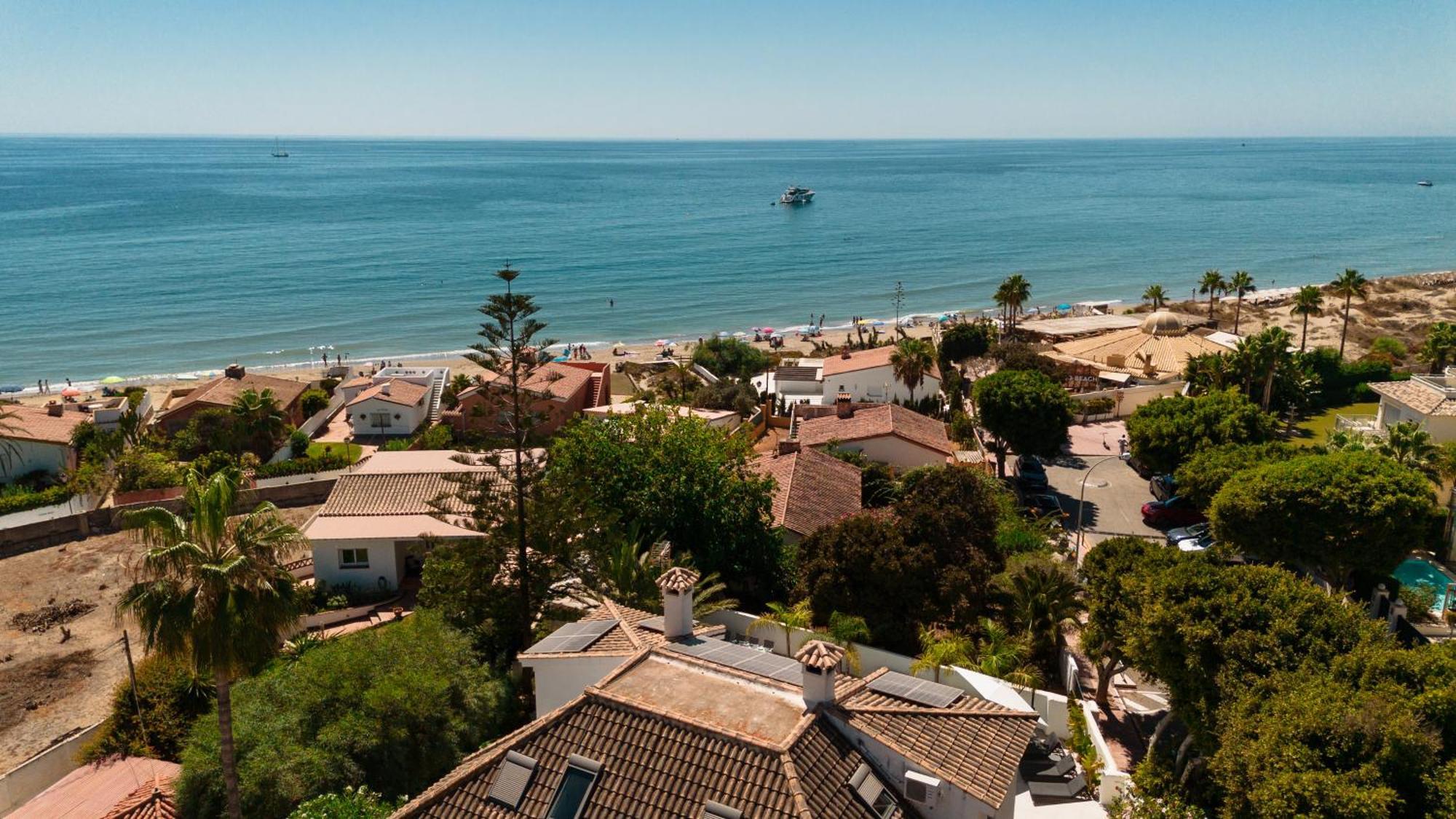 6 Bedroom Villa, With Heated Pool And Sea Views, Next To The Of Costabella Feriehus *