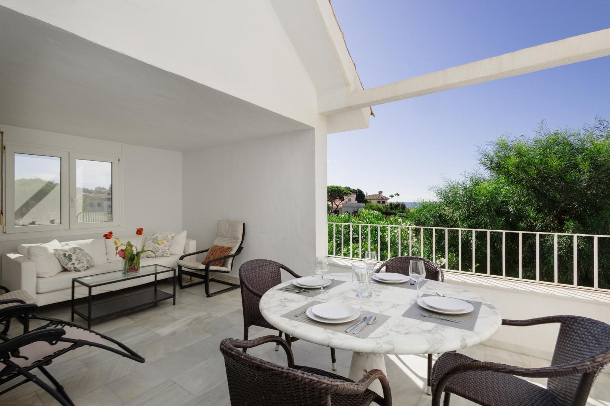 6 Bedroom Villa, With Heated Pool And Sea Views, Next To The Of Costabella * Marbella
