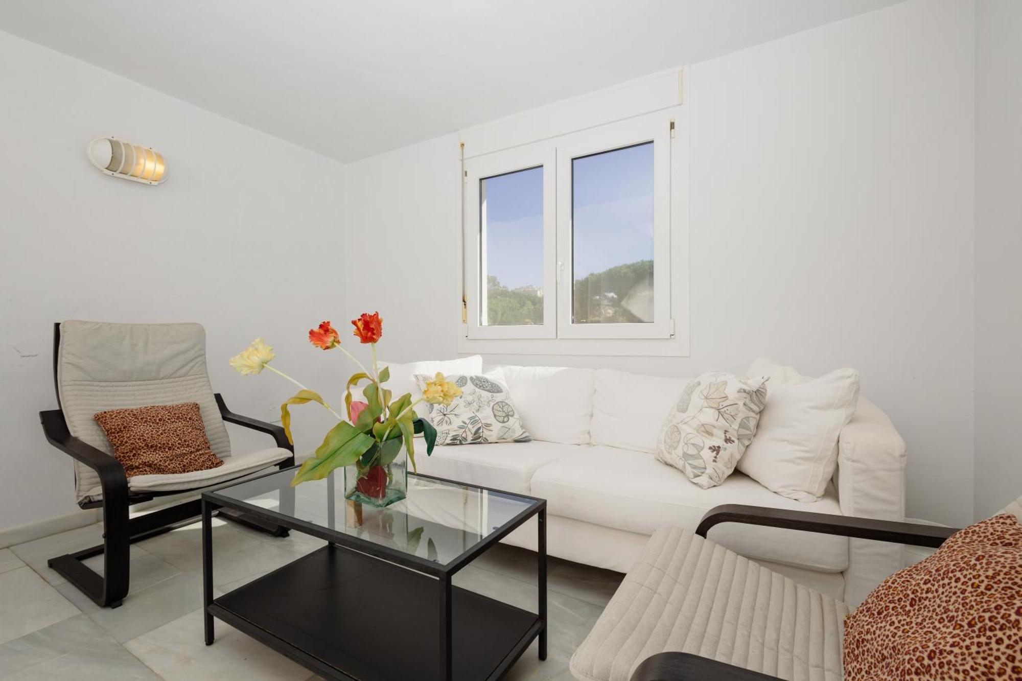 Feriehus 6 Bedroom Villa, With Heated Pool And Sea Views, Next To The Of Costabella
