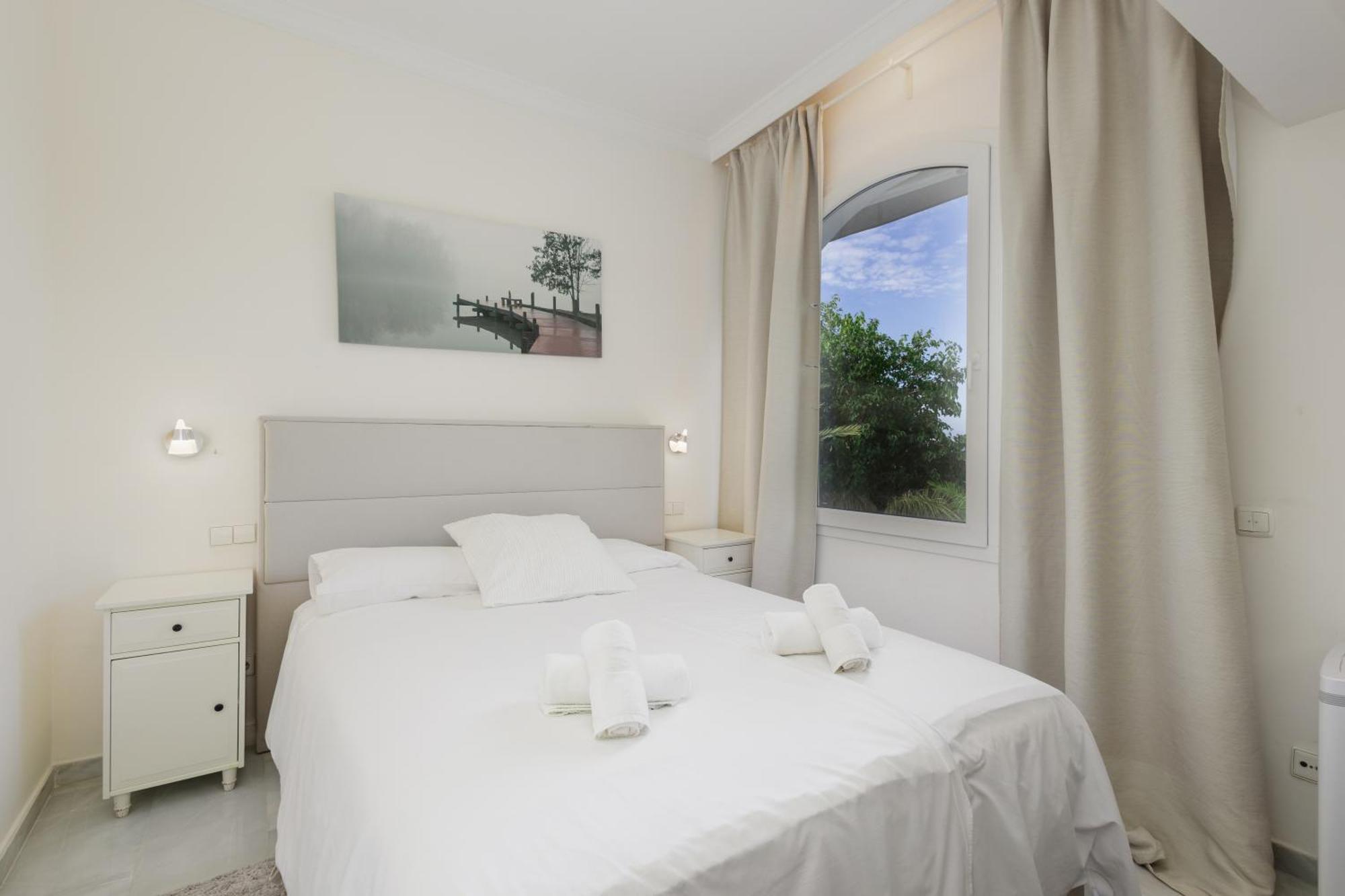 Feriehus 6 Bedroom Villa, With Heated Pool And Sea Views, Next To The Of Costabella *